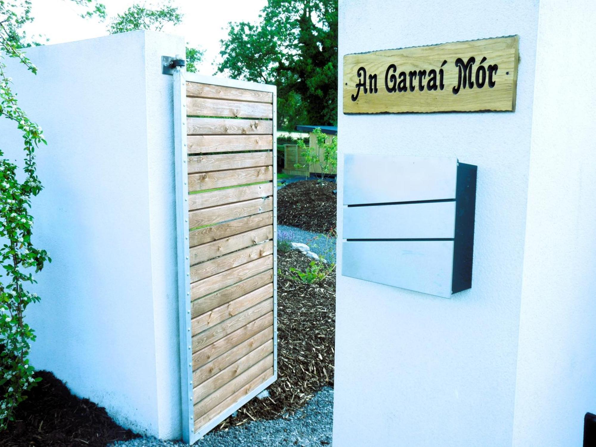 An Garrai Mor Hotel Omagh Bagian luar foto