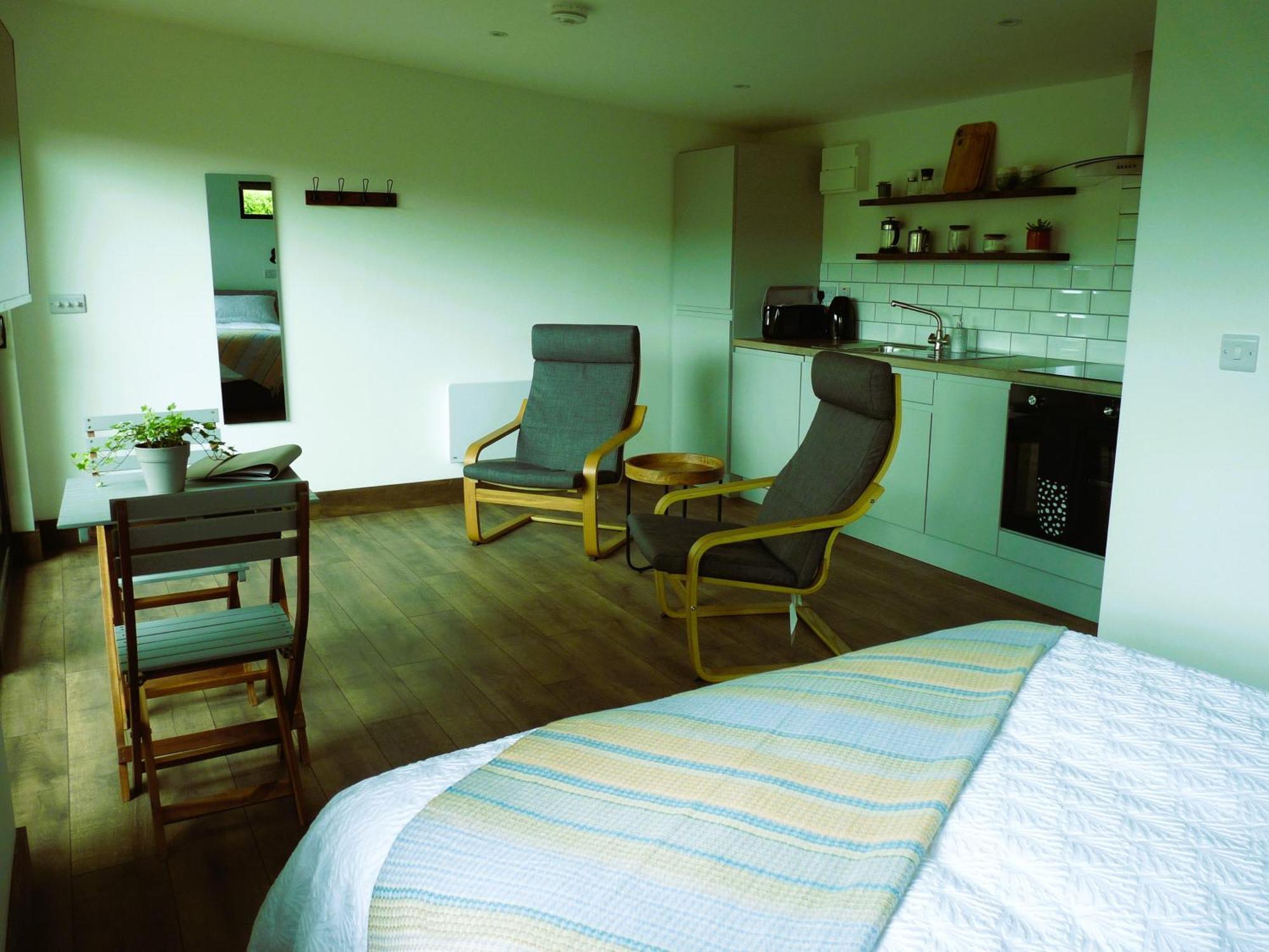 An Garrai Mor Hotel Omagh Bagian luar foto